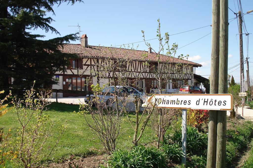 La Croix De Bois Bed & Breakfast Jayat Luaran gambar