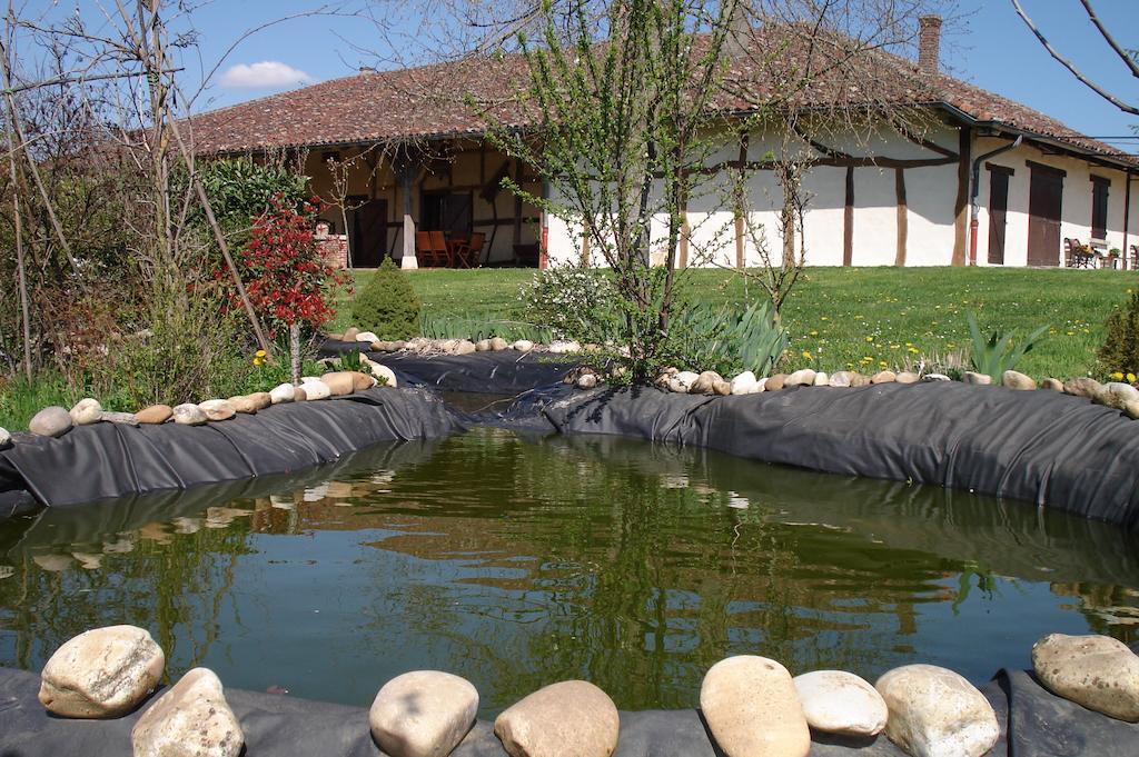 La Croix De Bois Bed & Breakfast Jayat Luaran gambar
